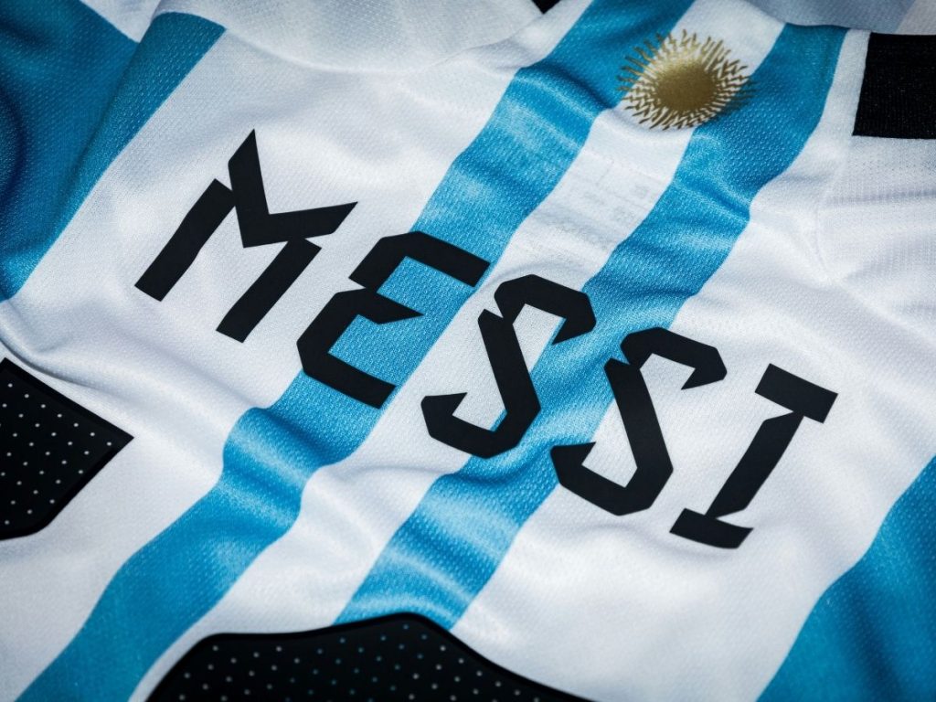 The back of Messi's jersey